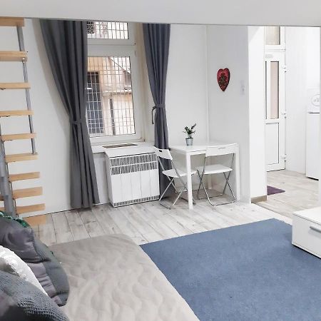 Oriental Apartment Near Gozsdu Udvar Budapest Bagian luar foto