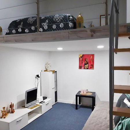 Oriental Apartment Near Gozsdu Udvar Budapest Bagian luar foto