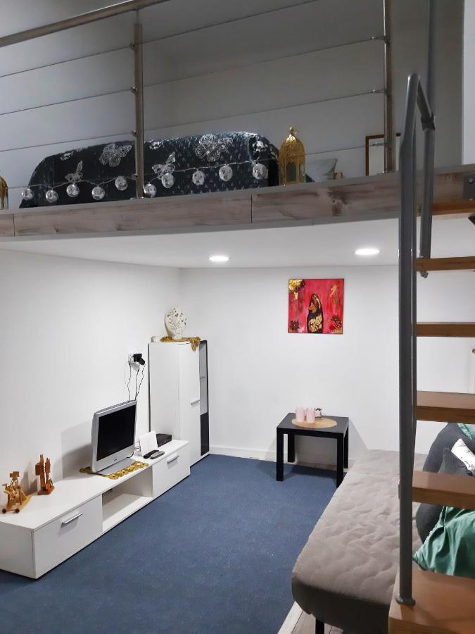 Oriental Apartment Near Gozsdu Udvar Budapest Bagian luar foto
