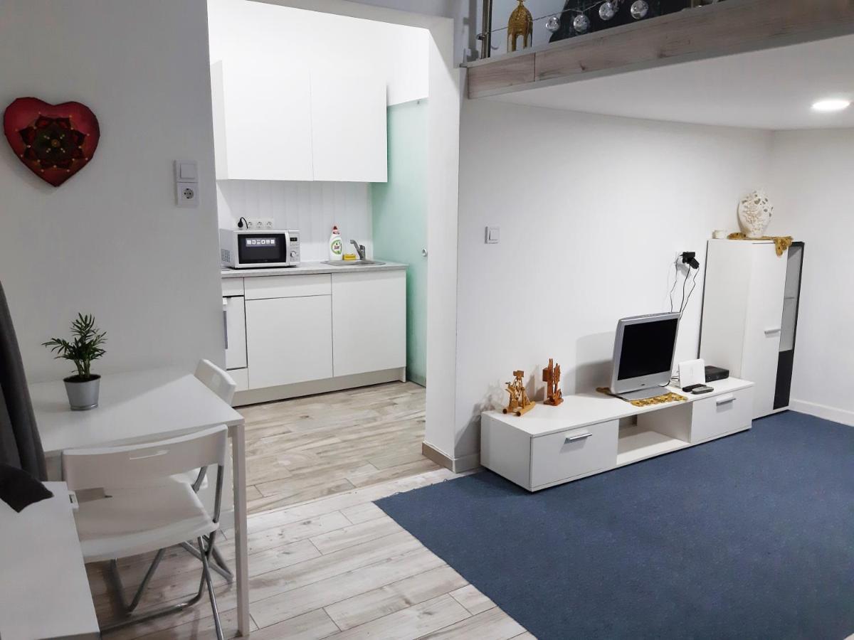 Oriental Apartment Near Gozsdu Udvar Budapest Bagian luar foto